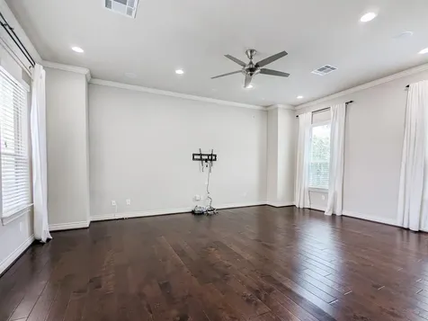 5323 Kiam Street Houston TX 77007