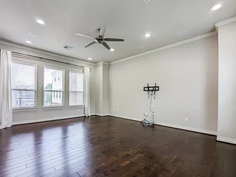 5323 Kiam Street Houston TX 77007