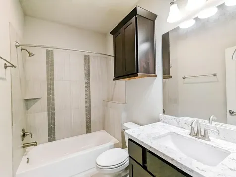 5323 Kiam Street Houston TX 77007