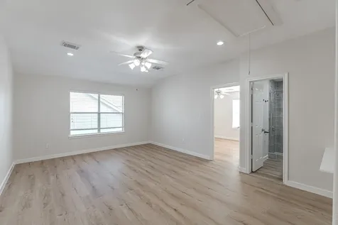 27 Fraiser Fir Place Spring TX 77389