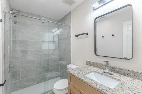 27 Fraiser Fir Place Spring TX 77389