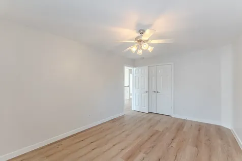 27 Fraiser Fir Place Spring TX 77389