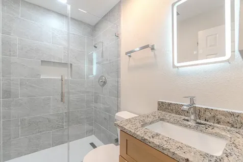 27 Fraiser Fir Place Spring TX 77389