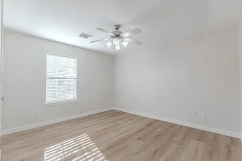 27 Fraiser Fir Place Spring TX 77389