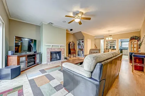 5976 Woodway Place Court Houston TX 77057