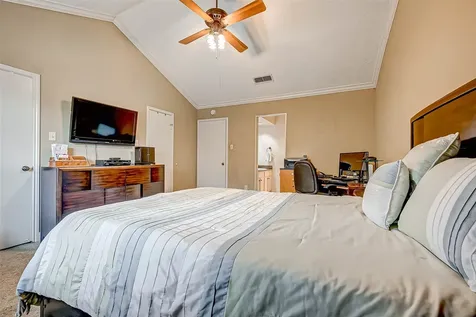 5976 Woodway Place Court Houston TX 77057