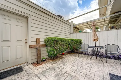 5976 Woodway Place Court Houston TX 77057