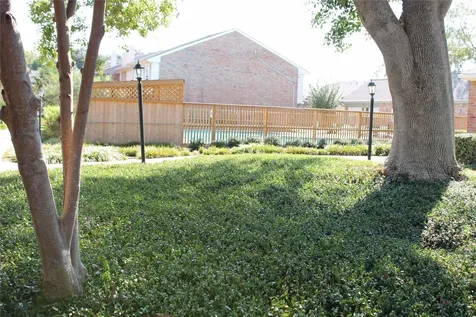 5976 Woodway Place Court Houston TX 77057
