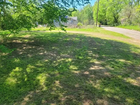 545 13th Street NW Paris TX 75460