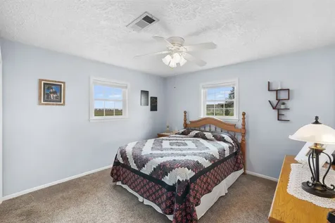 2042 Us Highway 77 Lott TX 76656