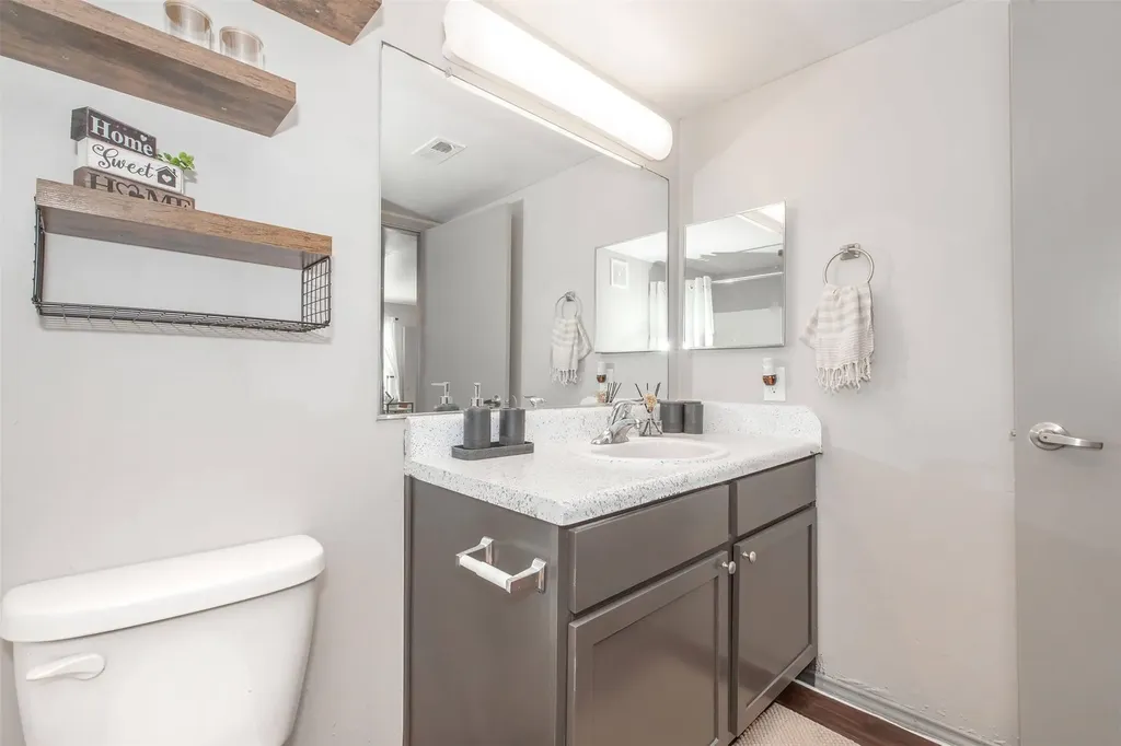 1088 Park Plaza Drive B1 Austin TX 78753