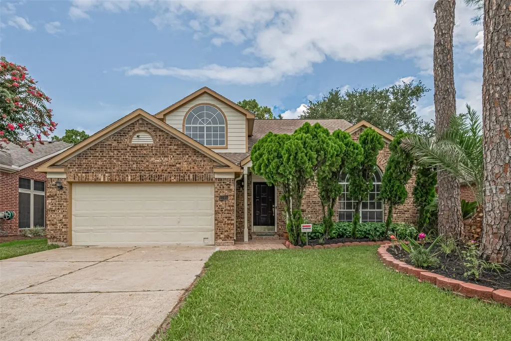 1315 Indian Autumn Trace Houston TX 77062