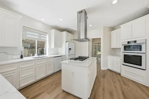 2302 Upland Park Drive Sugar Land TX 77479