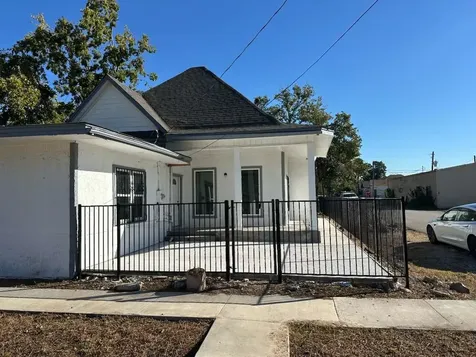 1912 Gentry Street Houston TX 77009