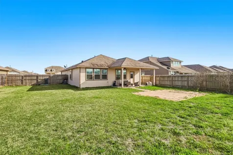 211 White Wing Lane Sealy TX 77474
