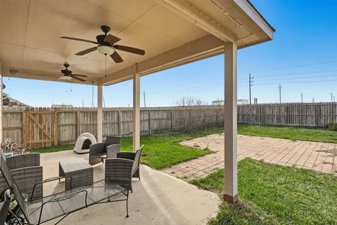 211 White Wing Lane Sealy TX 77474