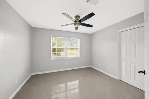 5930 County Road 396 Alvin TX 77511