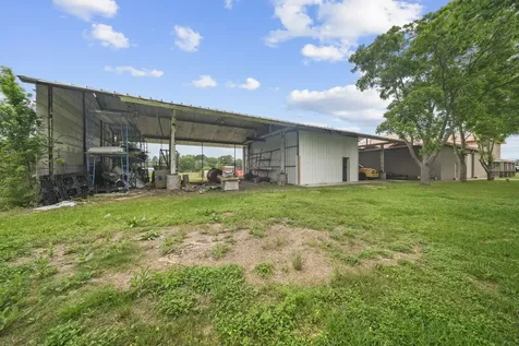 5930 County Road 396 Alvin TX 77511