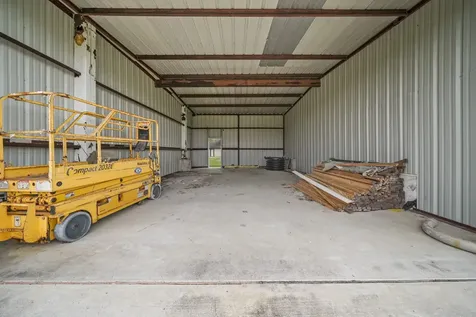 5930 County Road 396 Alvin TX 77511