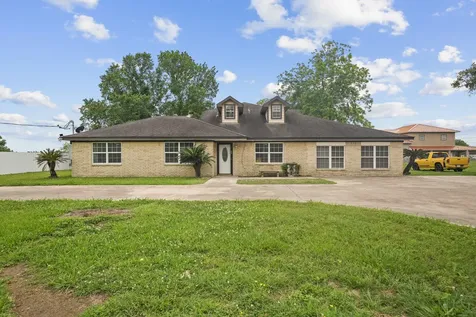 5930 County Road 396 Alvin TX 77511