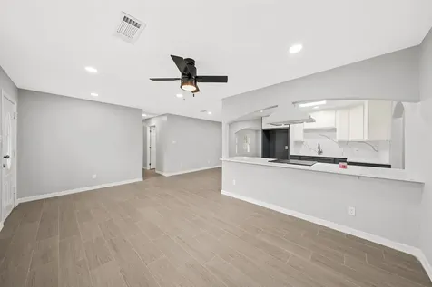5930 County Road 396 Alvin TX 77511