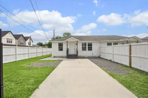 2610 Cochran Street Houston TX 77009