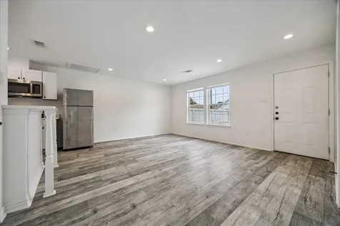 2610 Cochran Street Houston TX 77009