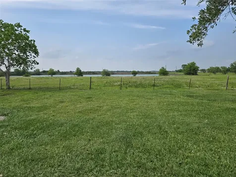 18010 County Road 48 Rosharon TX 77583