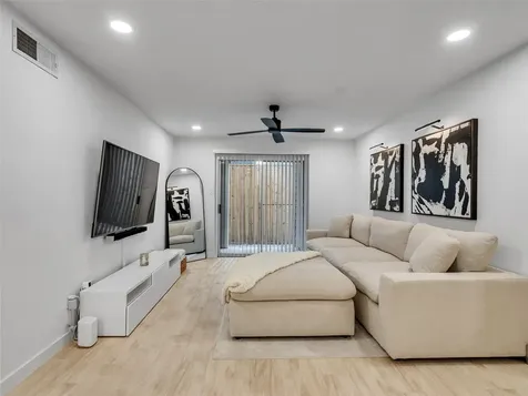 4200 Watson Street 201 Houston TX 77009