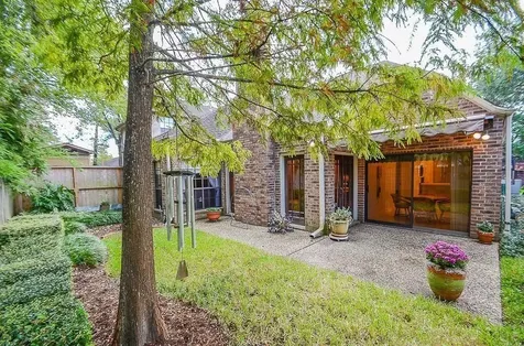 1919 Mosa Creek Court Houston TX 77017