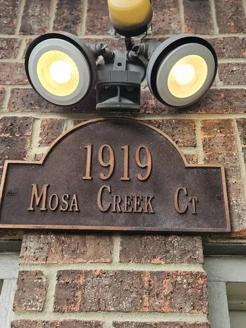 1919 Mosa Creek Court Houston TX 77017