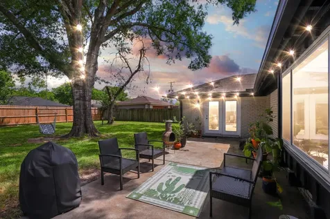5602 W Bellfort Street Houston TX 77035