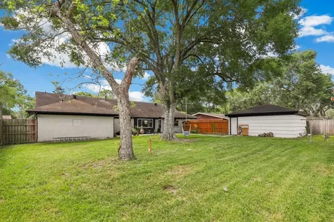 5602 W Bellfort Street Houston TX 77035