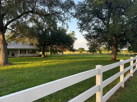 38094 Joe Loggins Road Hempstead TX 77445