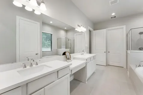 10 Double Creek Court Willis TX 77378