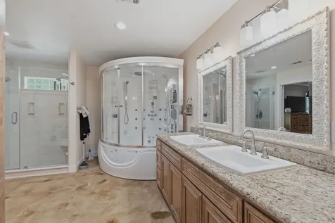 10985 Woods Lane Cleveland TX 77328