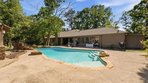 10985 Woods Lane Cleveland TX 77328