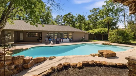 10985 Woods Lane Cleveland TX 77328