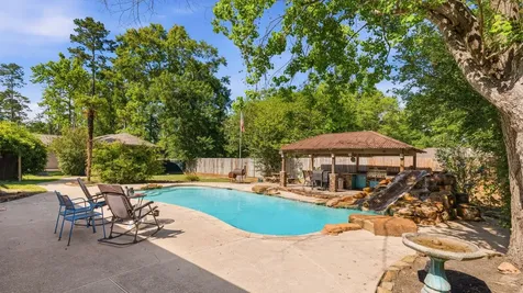 10985 Woods Lane Cleveland TX 77328