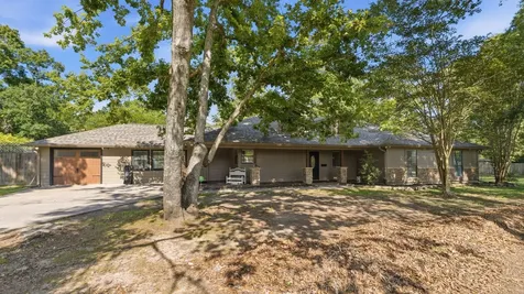10985 Woods Lane Cleveland TX 77328