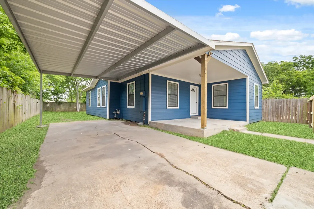 433 Calloway Street Houston TX 77029