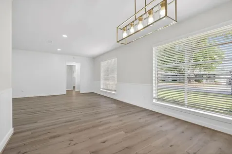 202 Oak Hollow Street Conroe TX 77301