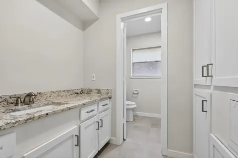 202 Oak Hollow Street Conroe TX 77301