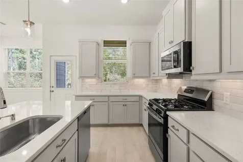 532 Red Cascade Trail Willis TX 77318