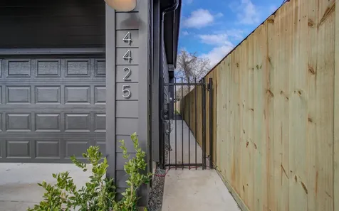 4425 Providence Street Houston TX 77020