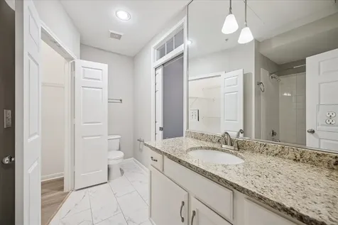 5353 Memorial Drive 2031 Houston TX 77007