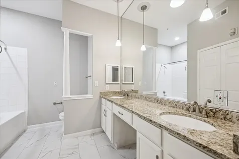 5353 Memorial Drive 2031 Houston TX 77007