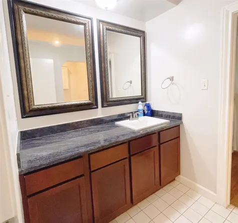 2121 El Paseo Street 1511 Houston TX 77054
