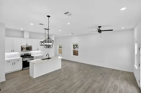 9212 Arvin Street Houston TX 77028