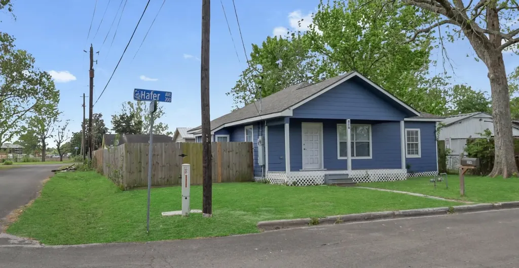 218 Hafer Street Baytown TX 77520